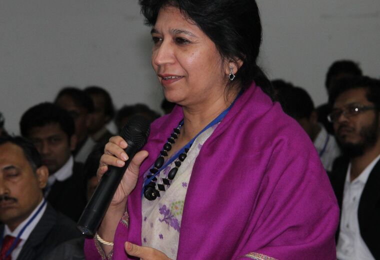 Discussion during a technical session